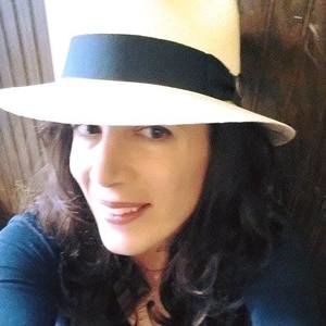 Meet your Posher, Lucie